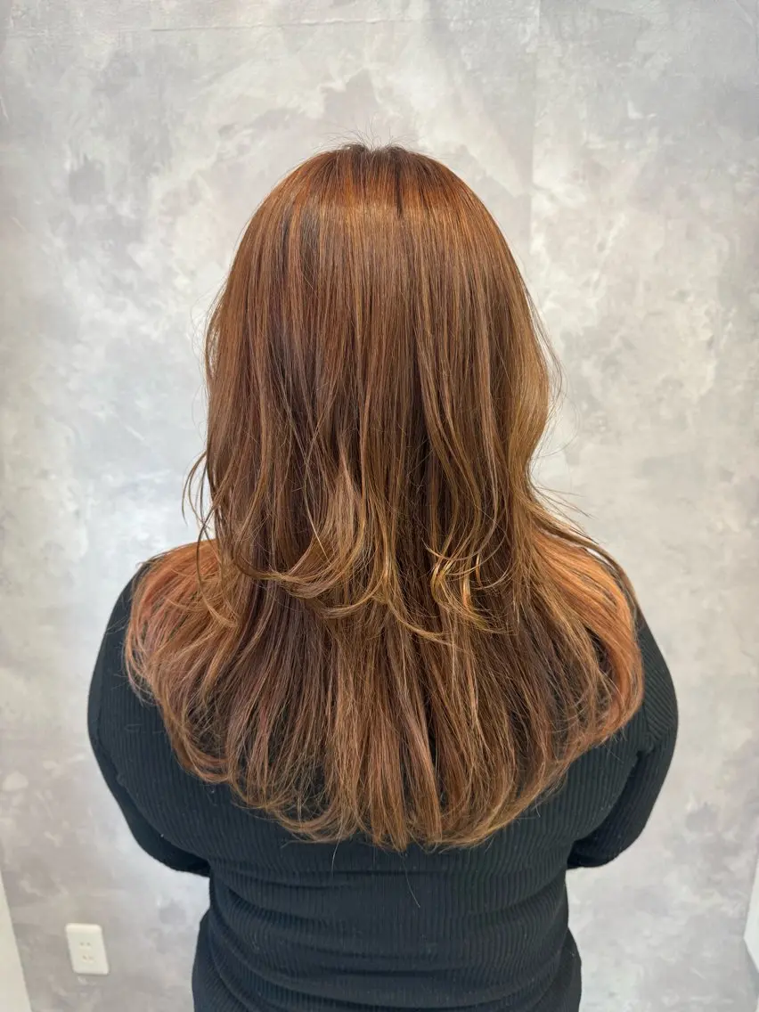 ロング カラー カット ヘアカラー トリートメント ヒヨシ ルナのヘアスタイル