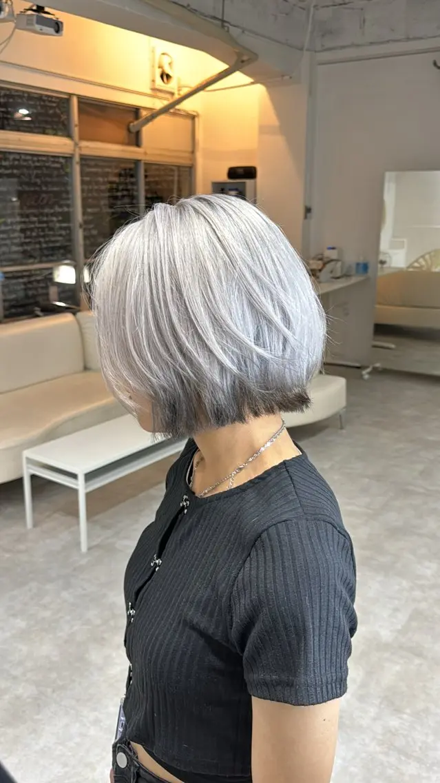 ショート カラー ブリーチ ヘアカラー tet 店長 RIKITOのヘアスタイル