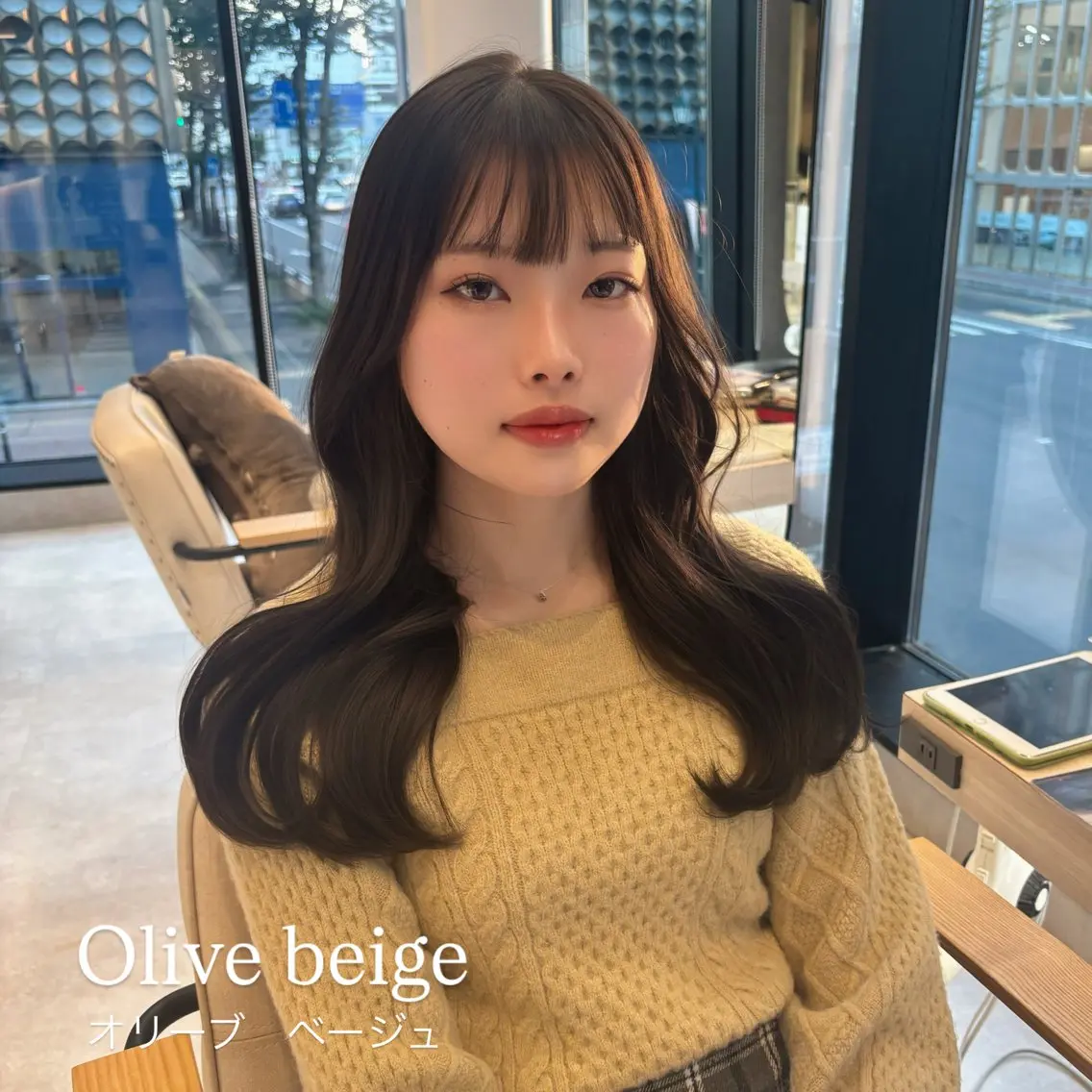 カラー ベージュカラー 透明感カラー オリーブベージュ 大橋 彩香のヘアスタイル
