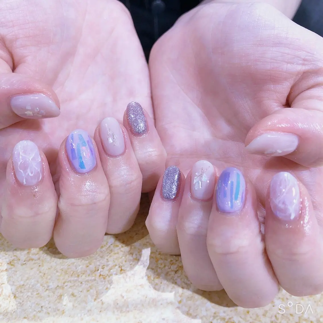 ネイル ニュアンスネイル ハンドネイル 吉野✨ ネイルデザイナー✨のネイルデザイン