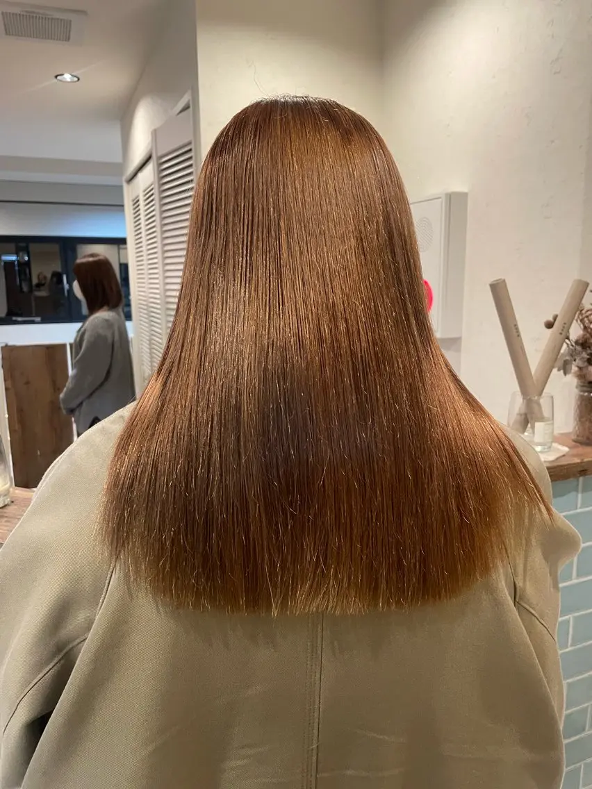 セミロング カラー カット ヘアカラー 渋谷 留菜のヘアスタイル