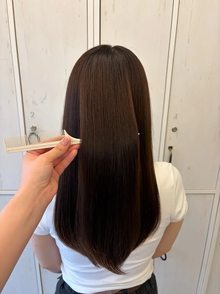 セミロング カット ヘアカラー 🐝 chiba 🐻のヘアスタイル
