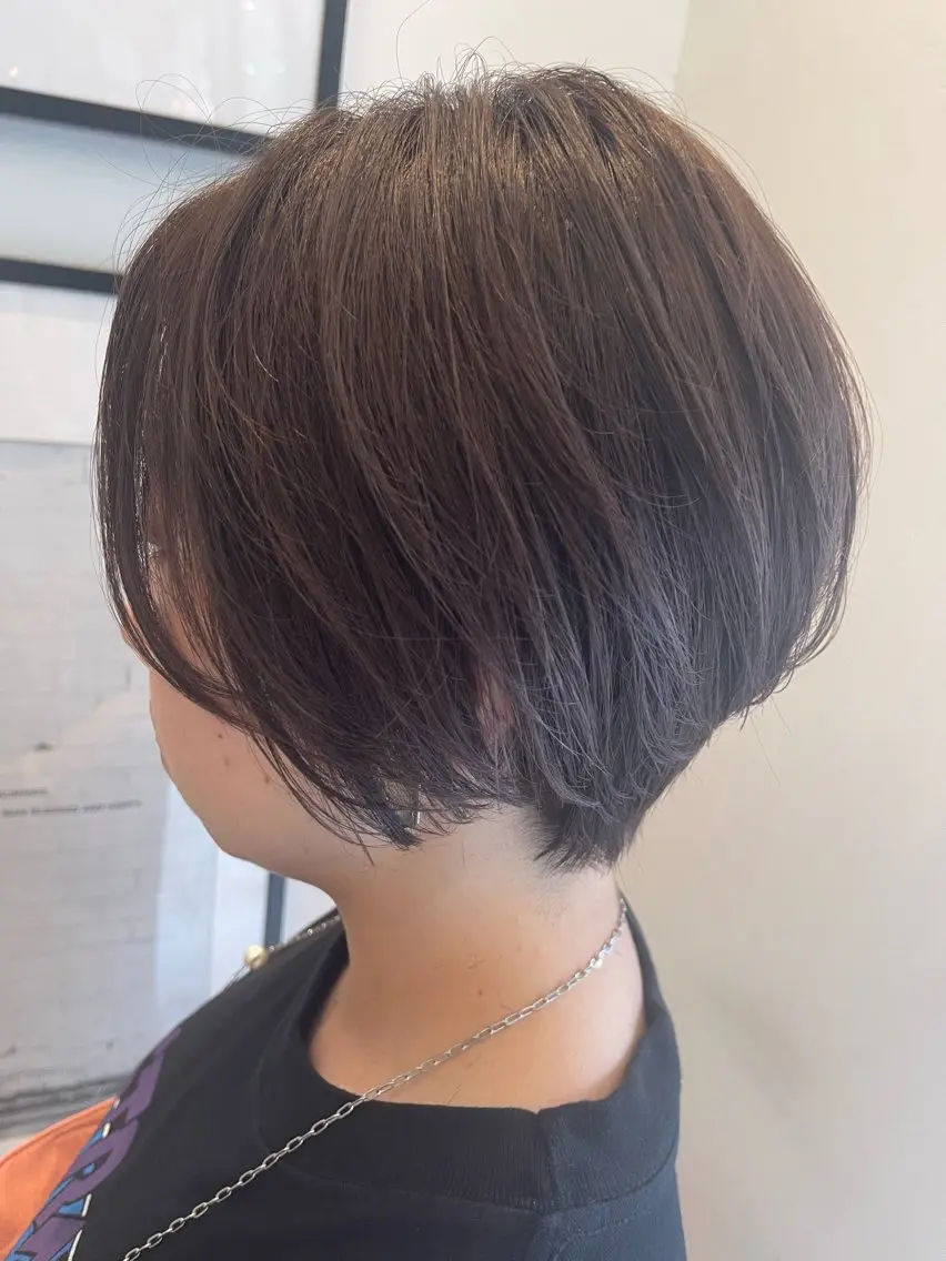 ショート カラー 塚本 昂のヘアスタイル