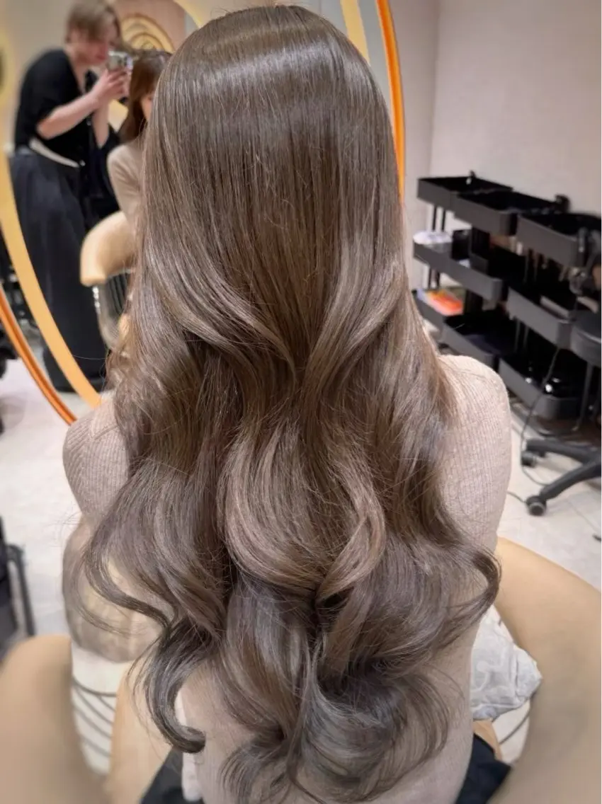 カラー カット ヘアカラー トリートメント ❤️縮毛矯正❤️ 髪質改善❤️平野実花のヘアスタイル