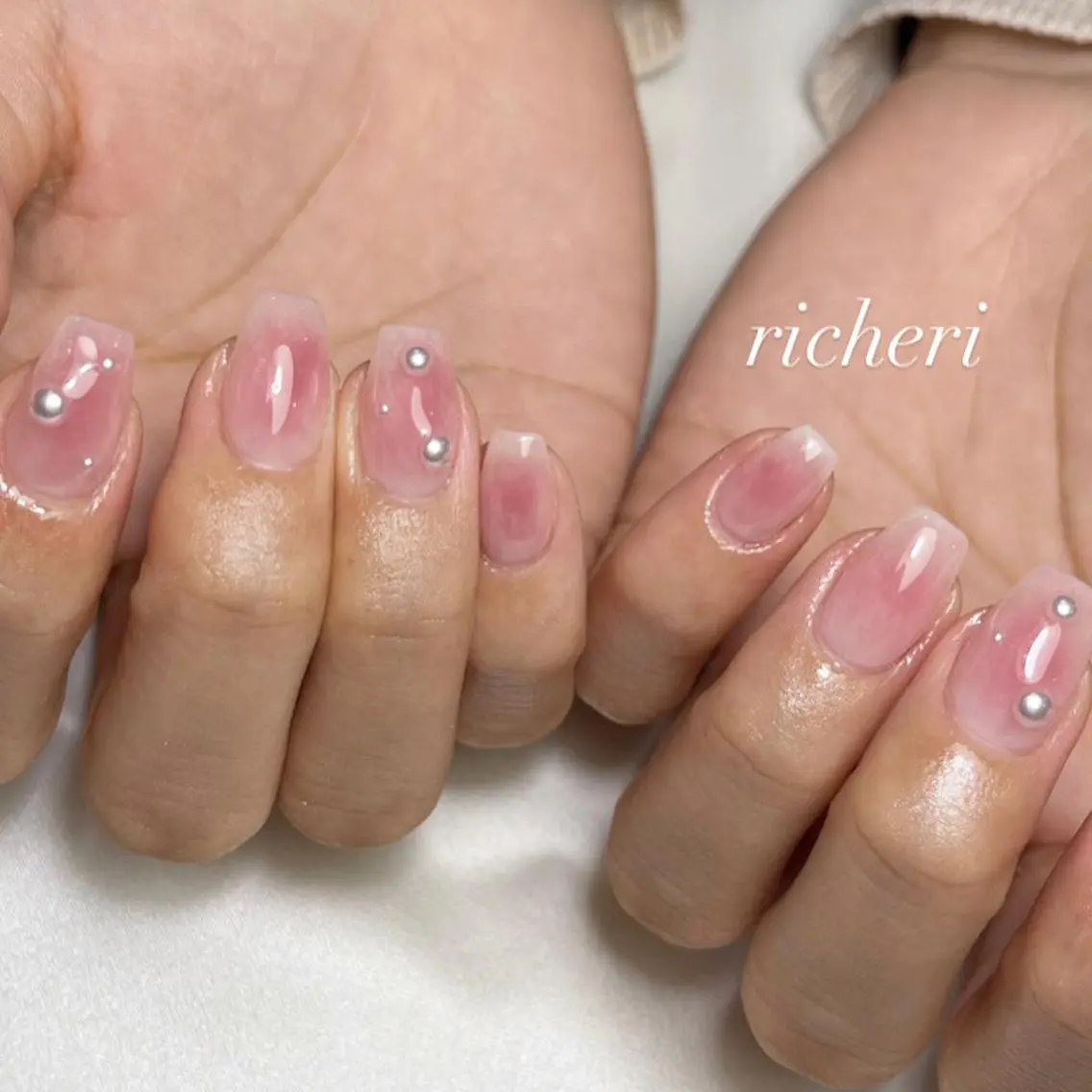 ミディアム ネイル ハンドネイル richeri beautyのネイルデザイン