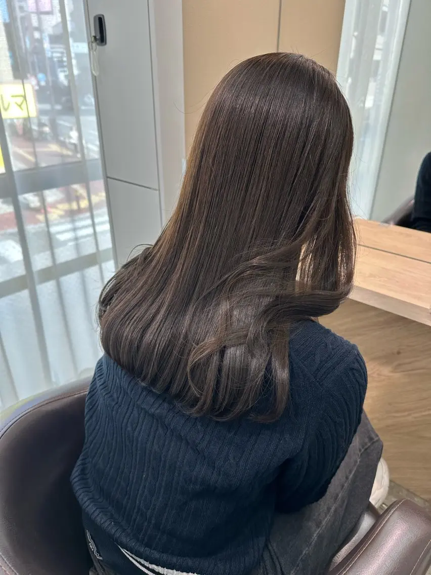 セミロング カット ヘアカラー トリートメント 🌿髪質改善🌿艶髪 透明感🌿karenのヘアスタイル