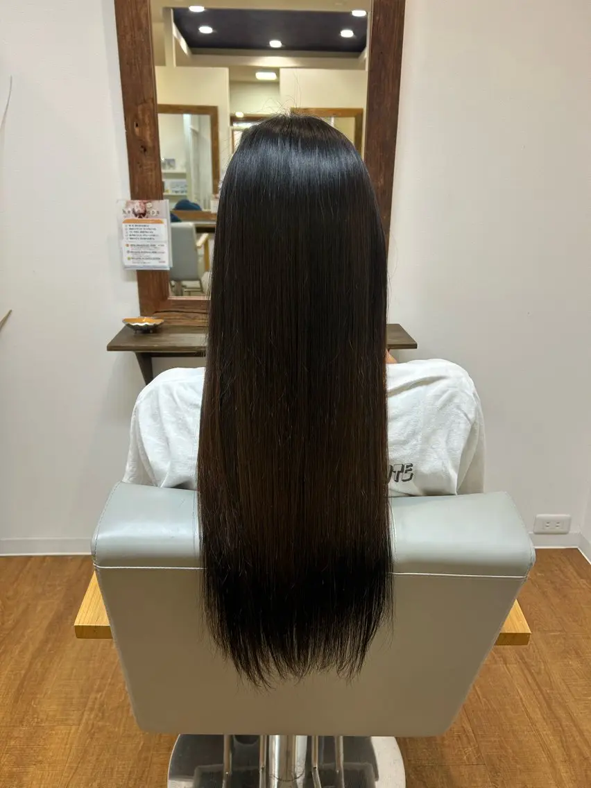 ロング 縮毛矯正 トリートメント 改瀬 由衣のヘアスタイル