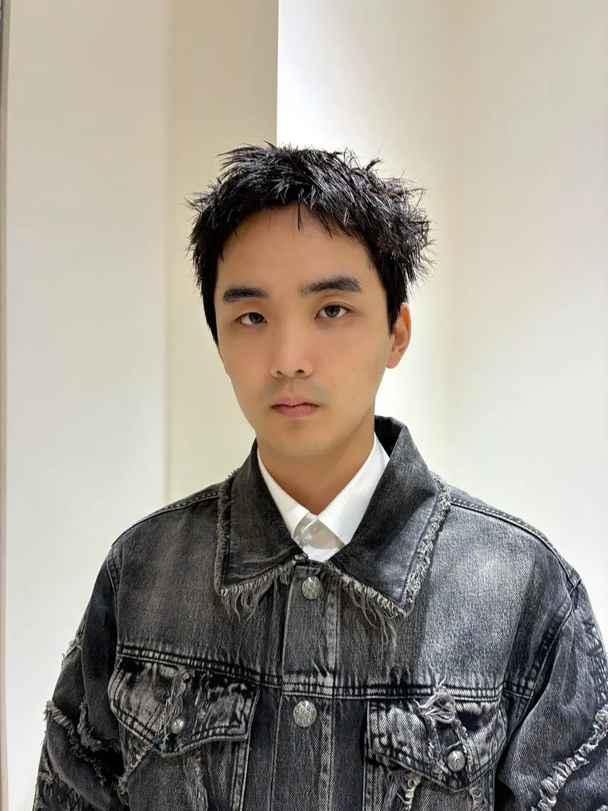 メンズ スパイキーショート メンズウルフカット ウルフカット カット 安藤 琢真のヘアスタイル