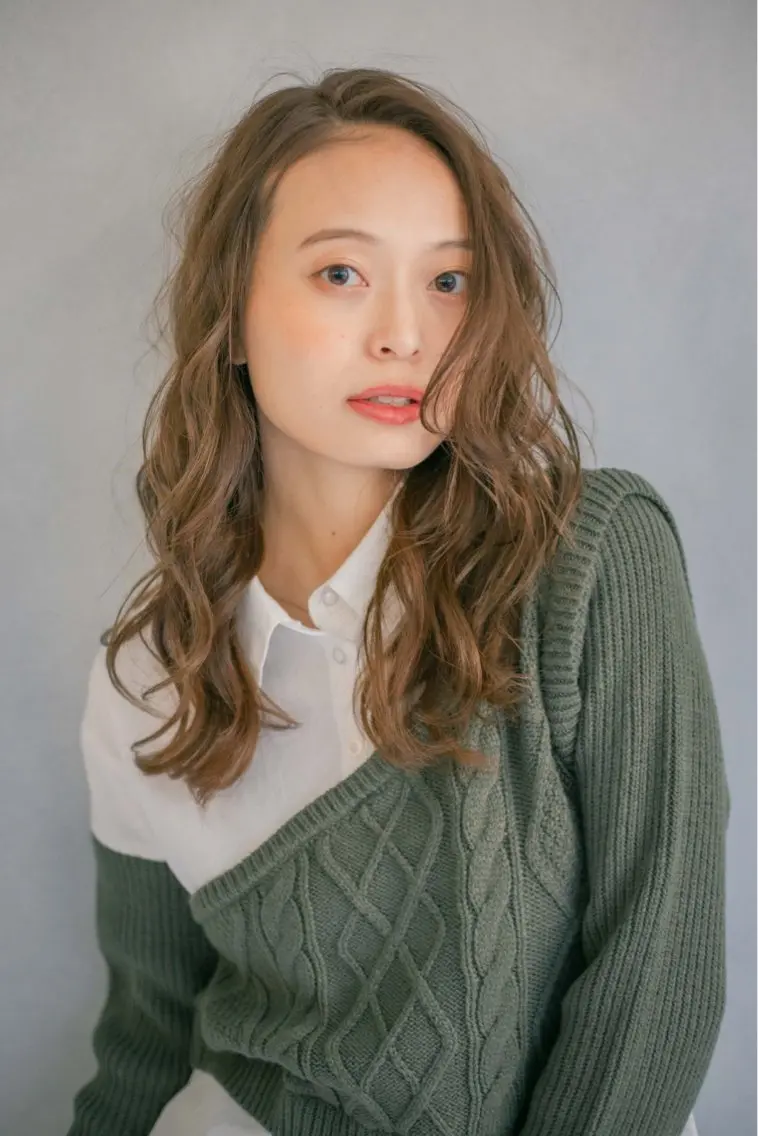 ロング パーマ カット パーマ トリートメント stylist/ボブ ことの/韓国レイヤーのヘアスタイル