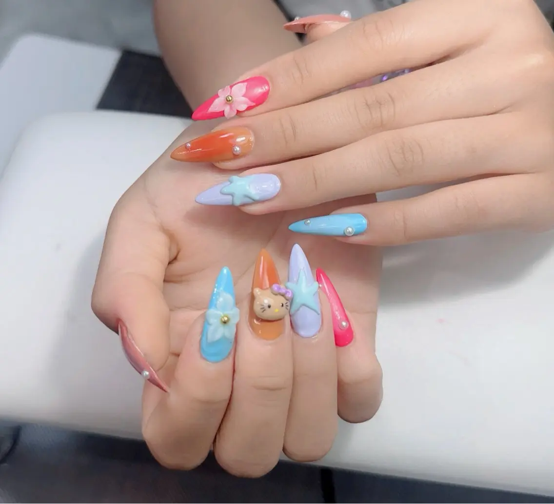 ネイル ジェルネイル 韓国ネイル マグネットネイル ネイルチップ 冬ネイル Lenie Nail Salonのネイルデザイン