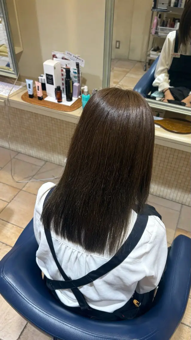セミロング カット ヘアカラー トリートメント 藤本 早耶のヘアスタイル