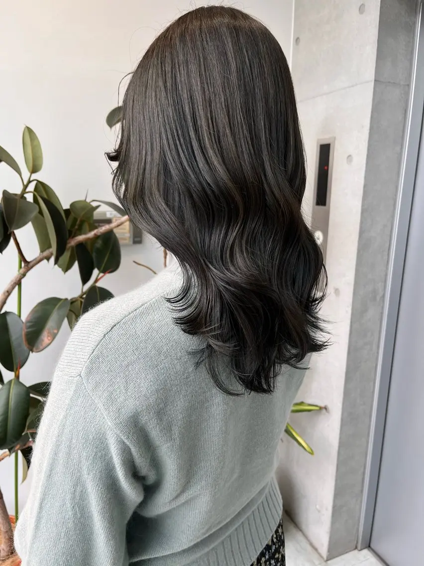 ミディアム カラー カット ヘアカラー トリートメント 🌫️大人韓国ヘア 🌫️naoyaのヘアスタイル