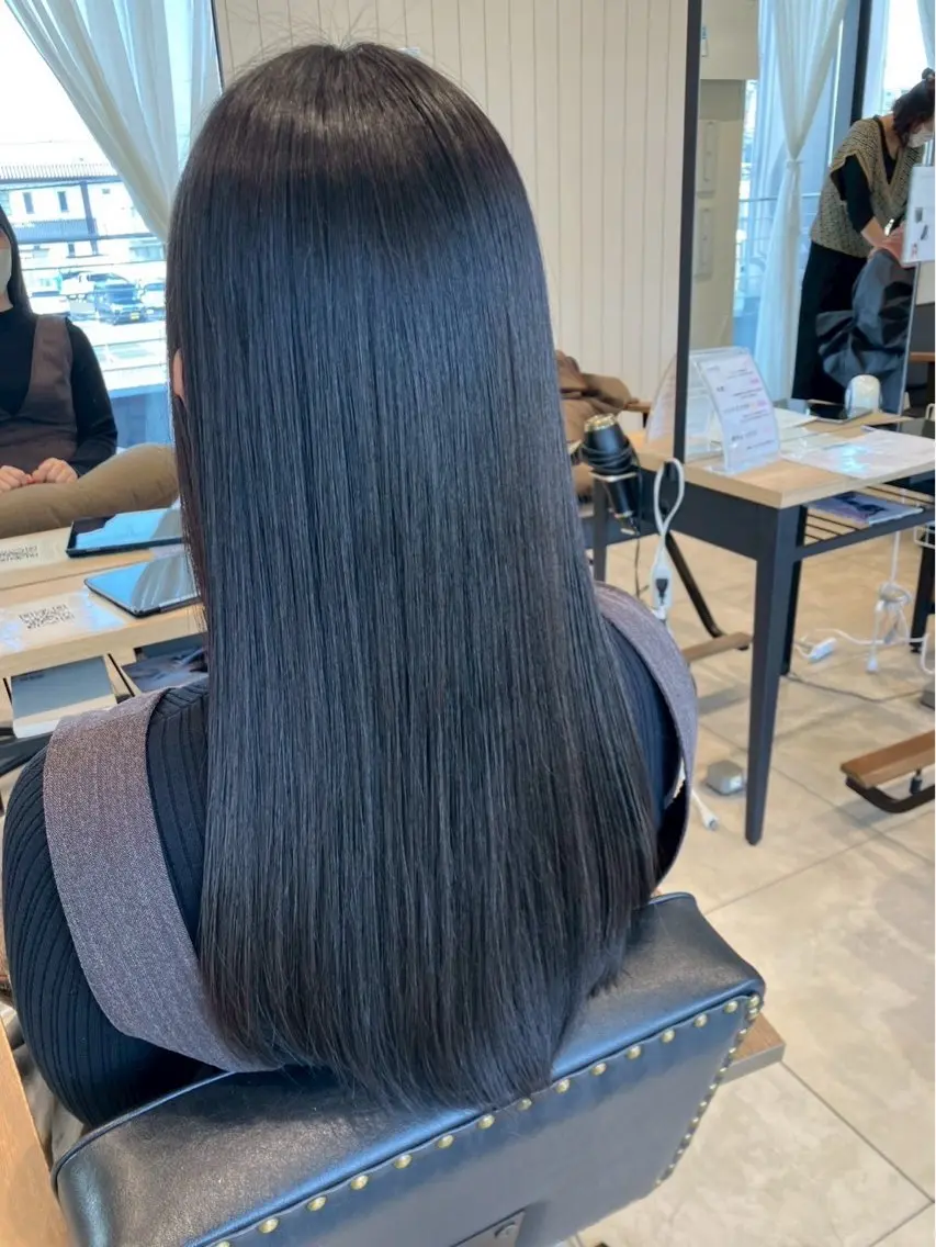 ロング カラー カット ヘアカラー トリートメント ストレート⭐️ 髪質改善カラー⭐️のヘアスタイル