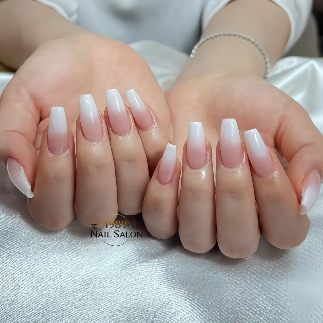ネイル グラデーション The 1989 Nail Salonのネイルデザイン