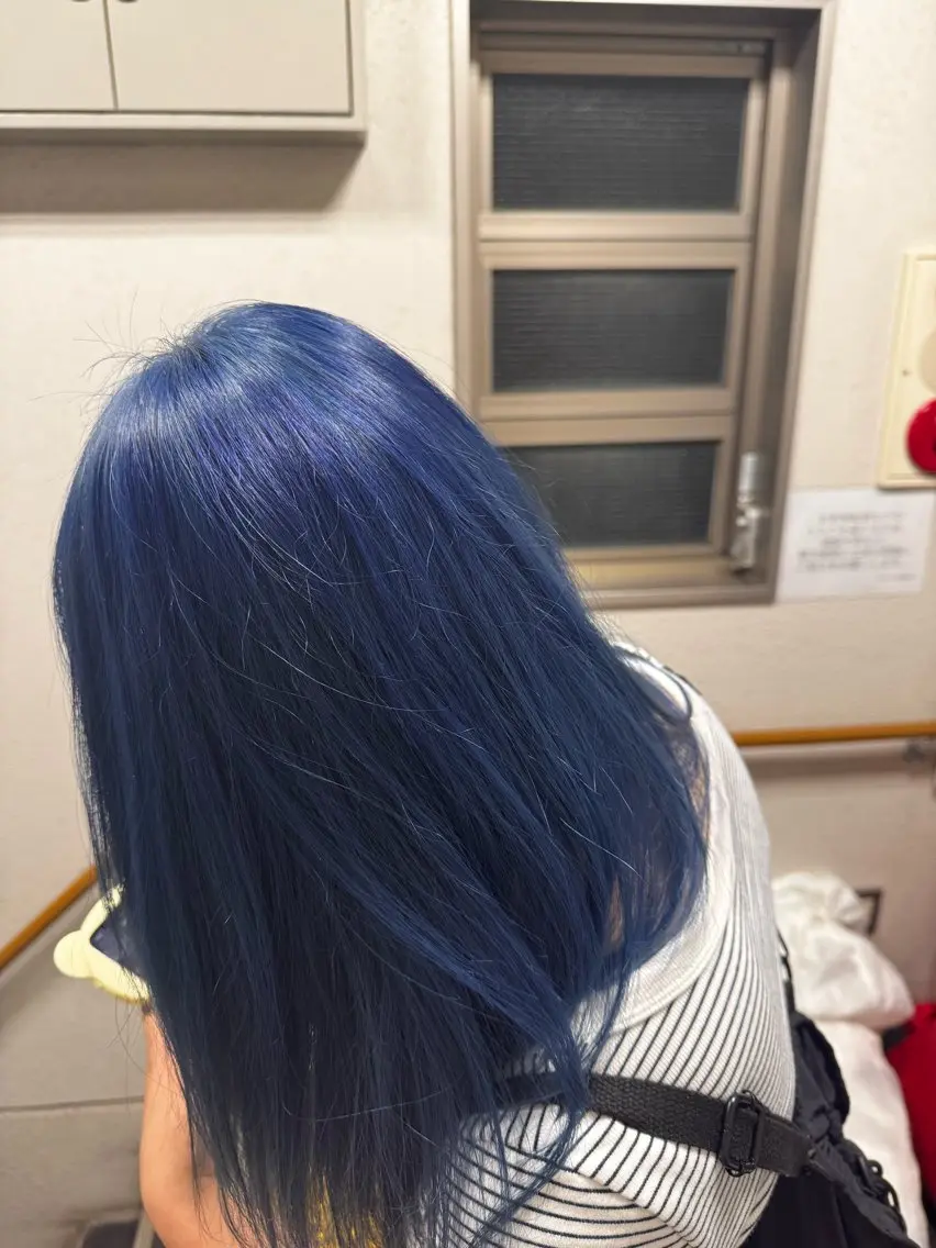 ロング カラー ブルーカラー ブリーチカラー✨ じょあ☆のヘアスタイル