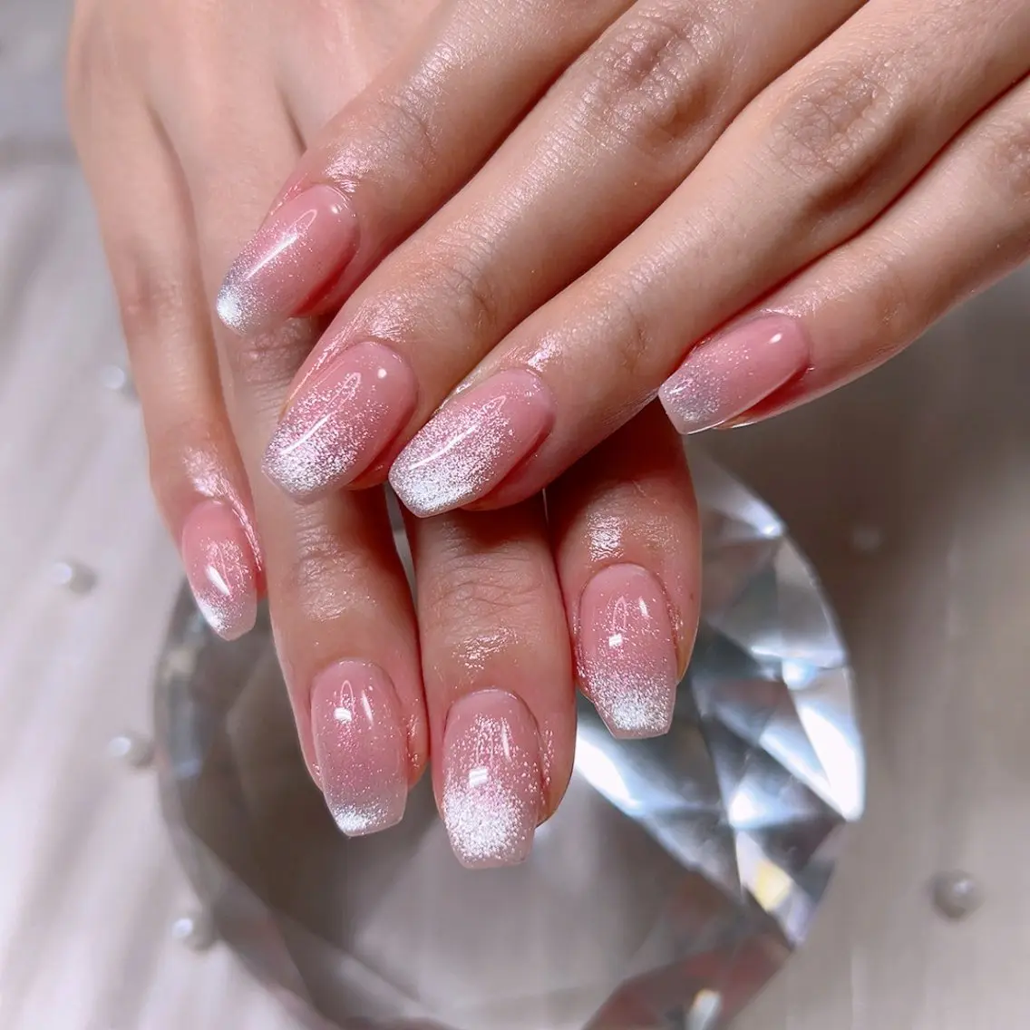 ネイル ラメ(グリッター) ラメグラデーション マグネットネイル オフィスネイル ワンカラーネイル Cute Tips nailのネイルデザイン