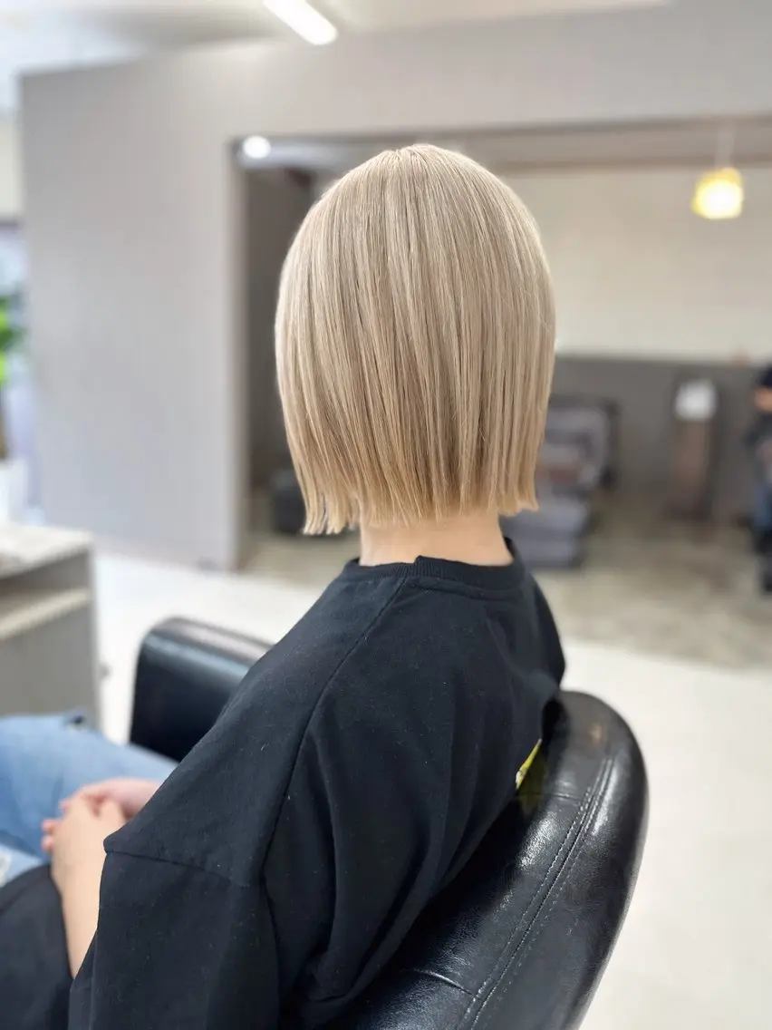 ショート カラー ブリーチ ケアブリーチ ヘアカラー トリートメント YURI ✨のヘアスタイル