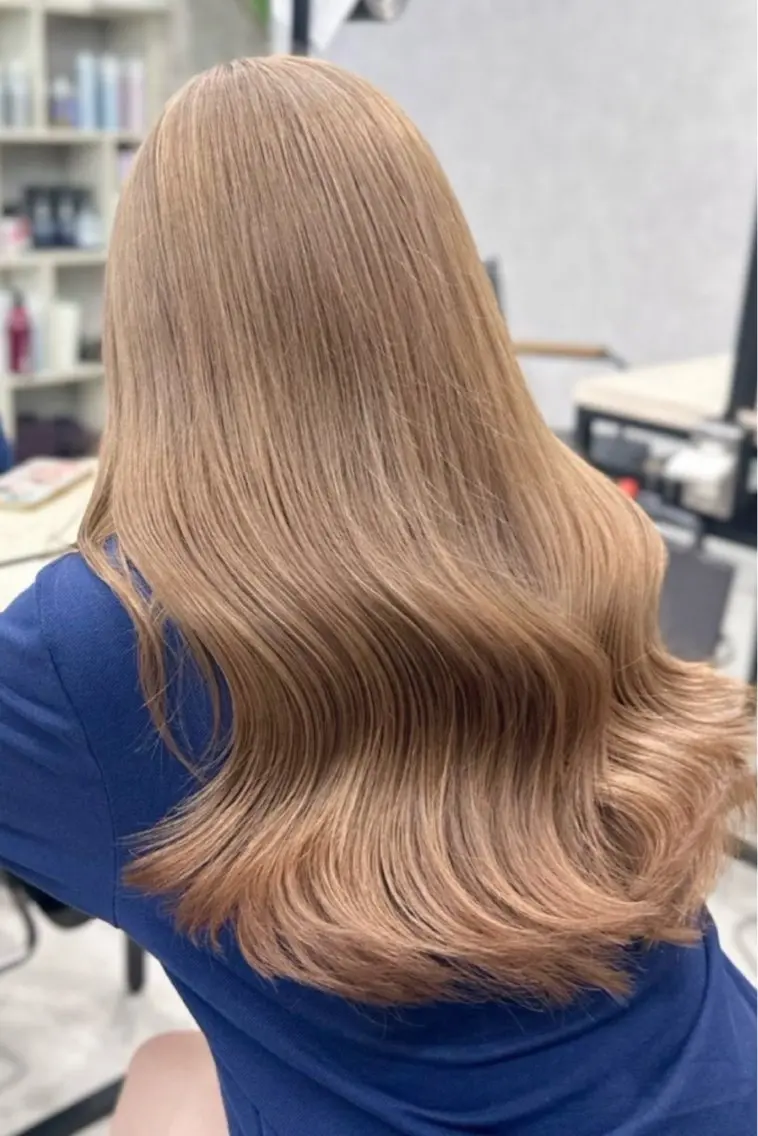 セミロング カラー ヘアカラー 渡邊 礼侍のヘアスタイル