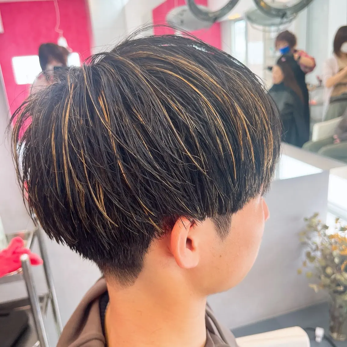 ショート メンズ メンズハイライト 卒業式のヘアスタイル ハイライト たぢ みずほのヘアスタイル
