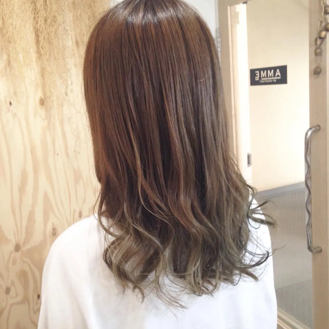セミロング カラー アッシュ グラデーションカラー ハイライトカラー ハイライト 💎髪質改善💎 デザイナーshinのヘアスタイル