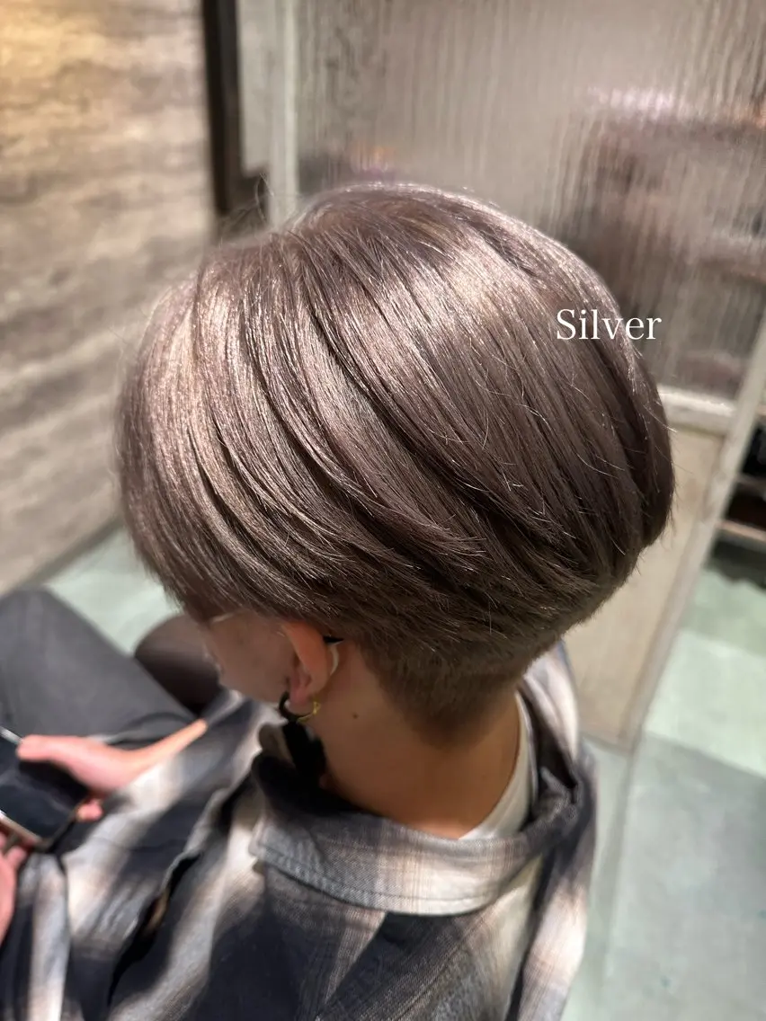 カラー メンズ メンズブリーチ メンズハイライト メンズインナーカラー メンズ韓国風 ベージュカラー 🫟Blanco🫟 Color&Careのヘアスタイル