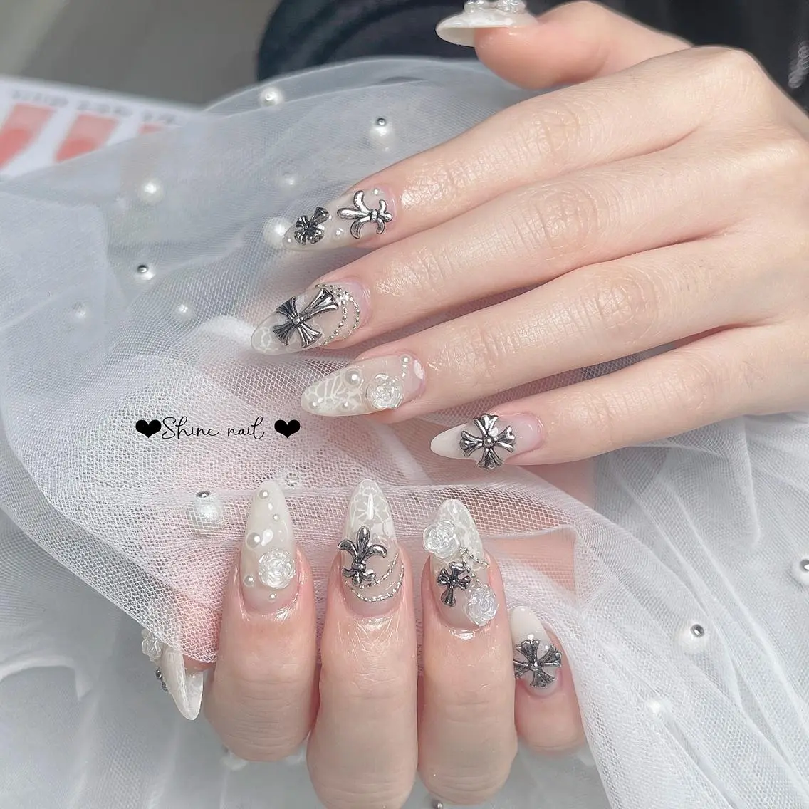 ネイル サイナネイル🎀 長さ出し専門店のネイルデザイン