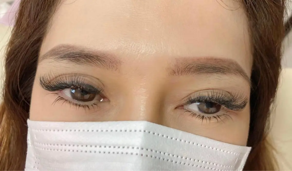 マツエク・マツパ 下まつげエクステ ボリュームラッシュ Eye Glossのマツエク・マツパデザイン