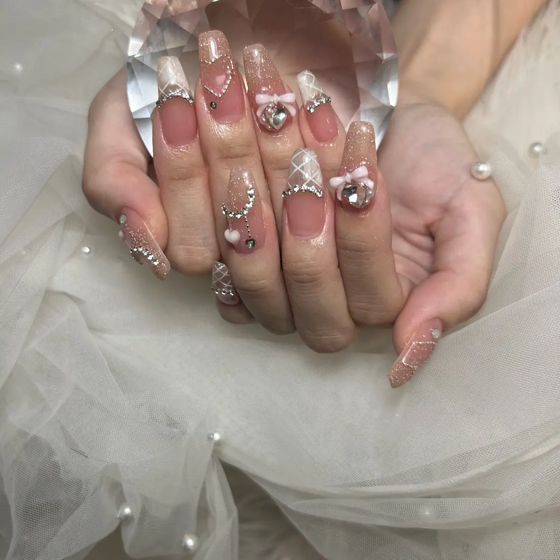 ネイル ハンドネイル 🌈 Laule'aのネイルデザイン