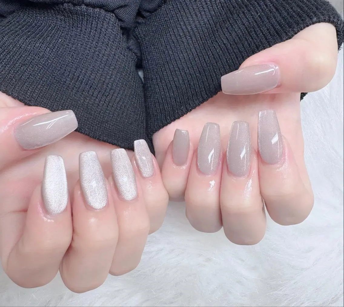 ネイル オーロラネイル クリアネイル フラッシュネイル ジェルネイル グラデーション ハンドネイル Amee Nail Salonのネイルデザイン