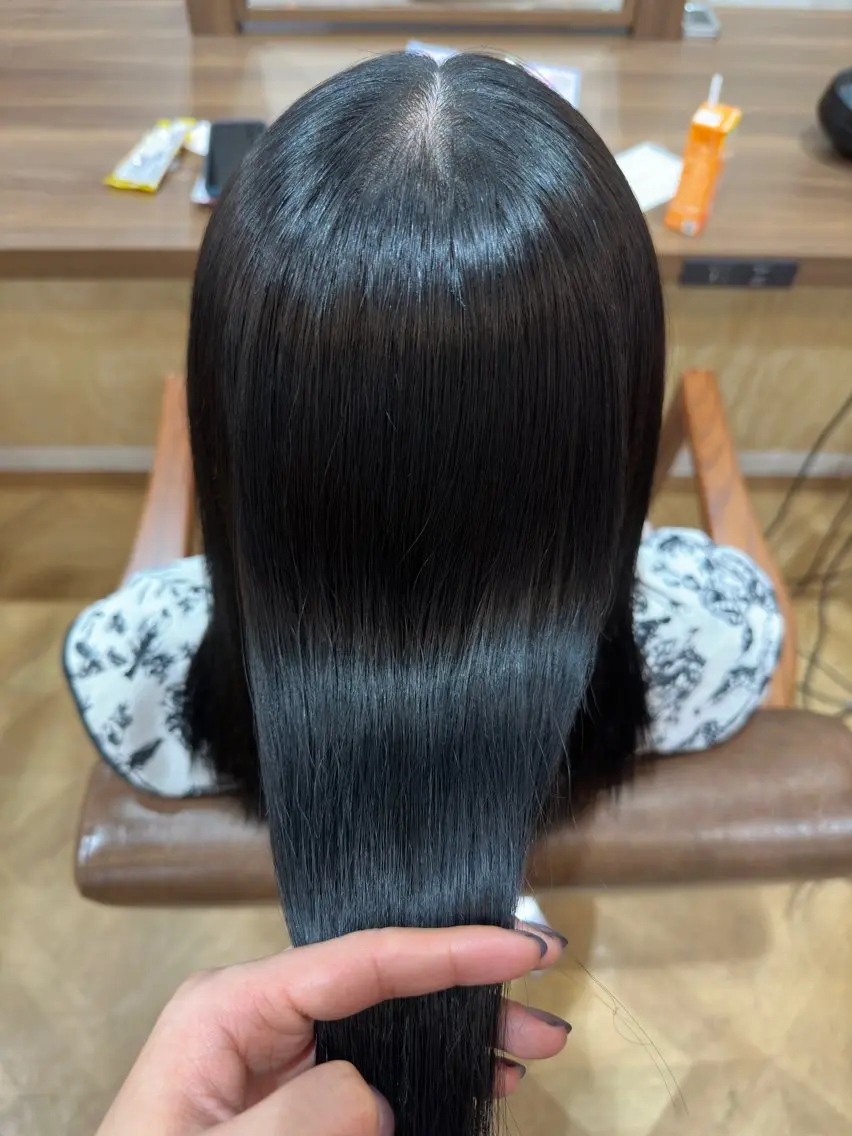 サラ艶ナチュラルストレート♩の写真