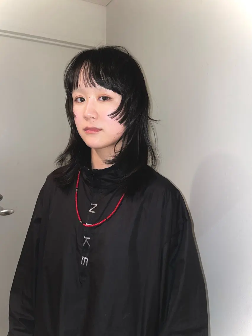 ミディアム レイヤーカット ウルフカット ウルフレイヤー カット haku 芽実のヘアスタイル