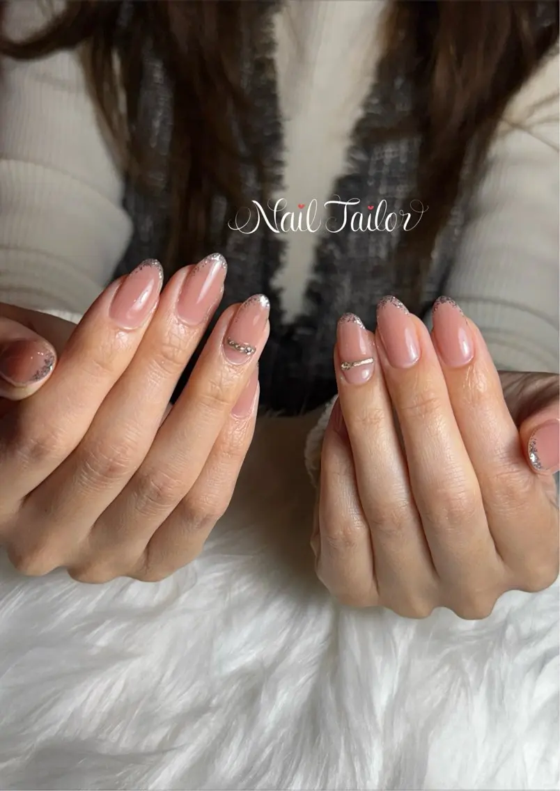 ネイル 長さ出し キラキラネイル ラメ(グリッター) ミラーネイル オフィスネイル ハンドネイル NailTailor ネイルテイラーのネイルデザイン