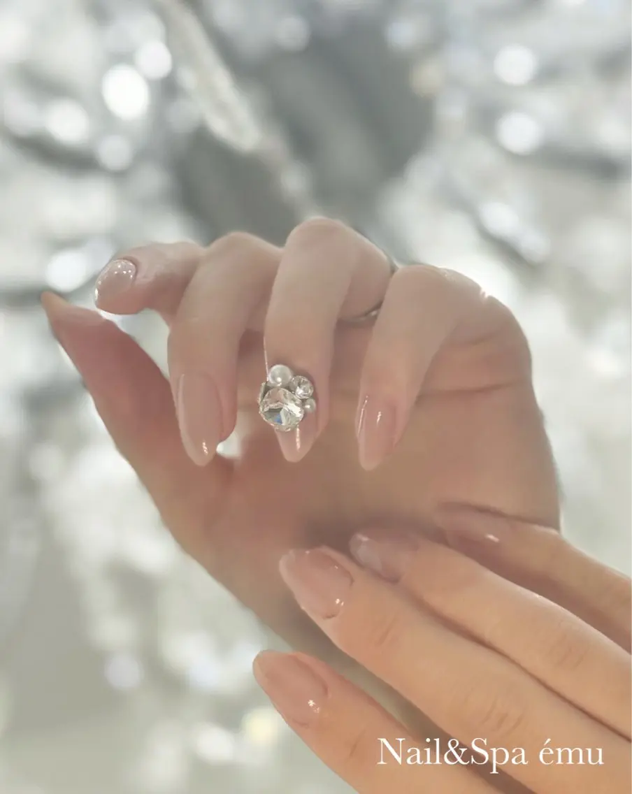 ネイル ジェルネイル パラジェル Nail&Spa émuのネイルデザイン