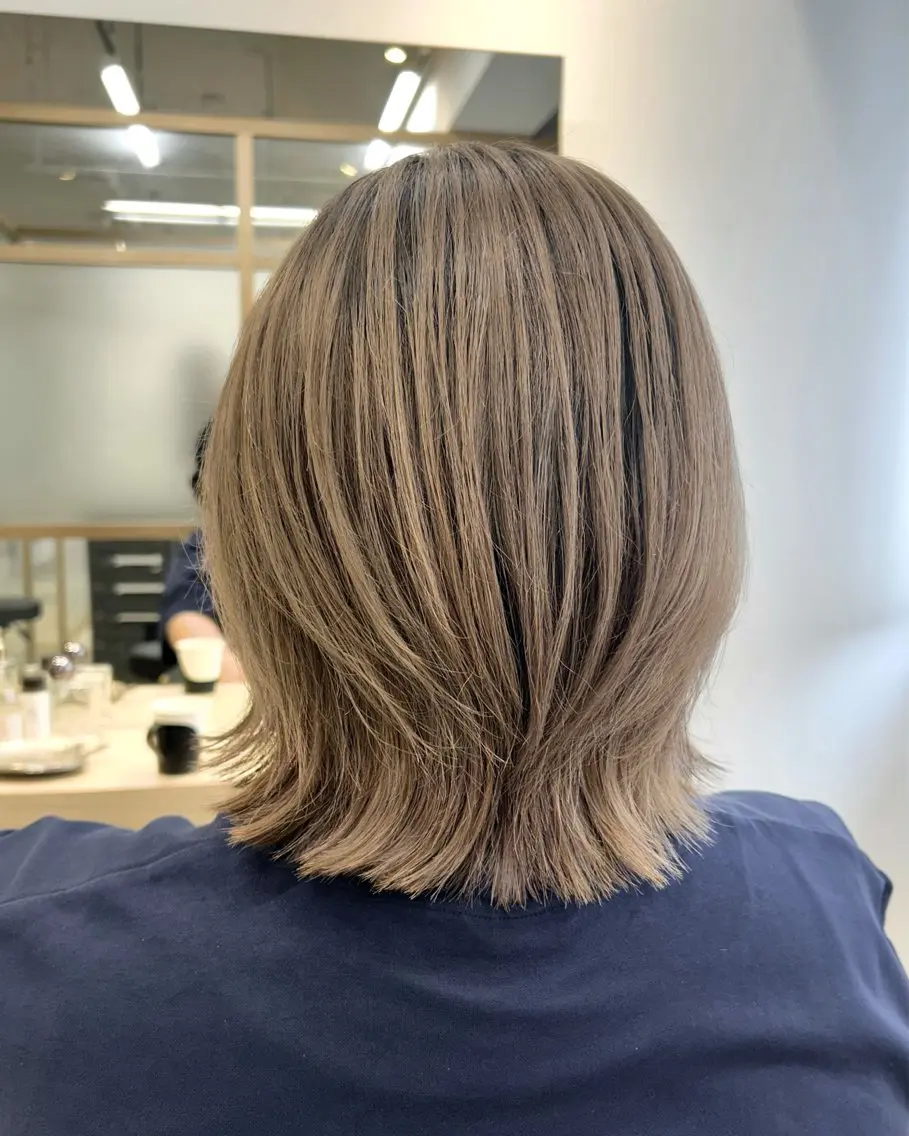 ミディアム カラー バレイヤージュ ベージュカラー レイヤーカット カット ヘアカラー ayaka 大宮のヘアスタイル