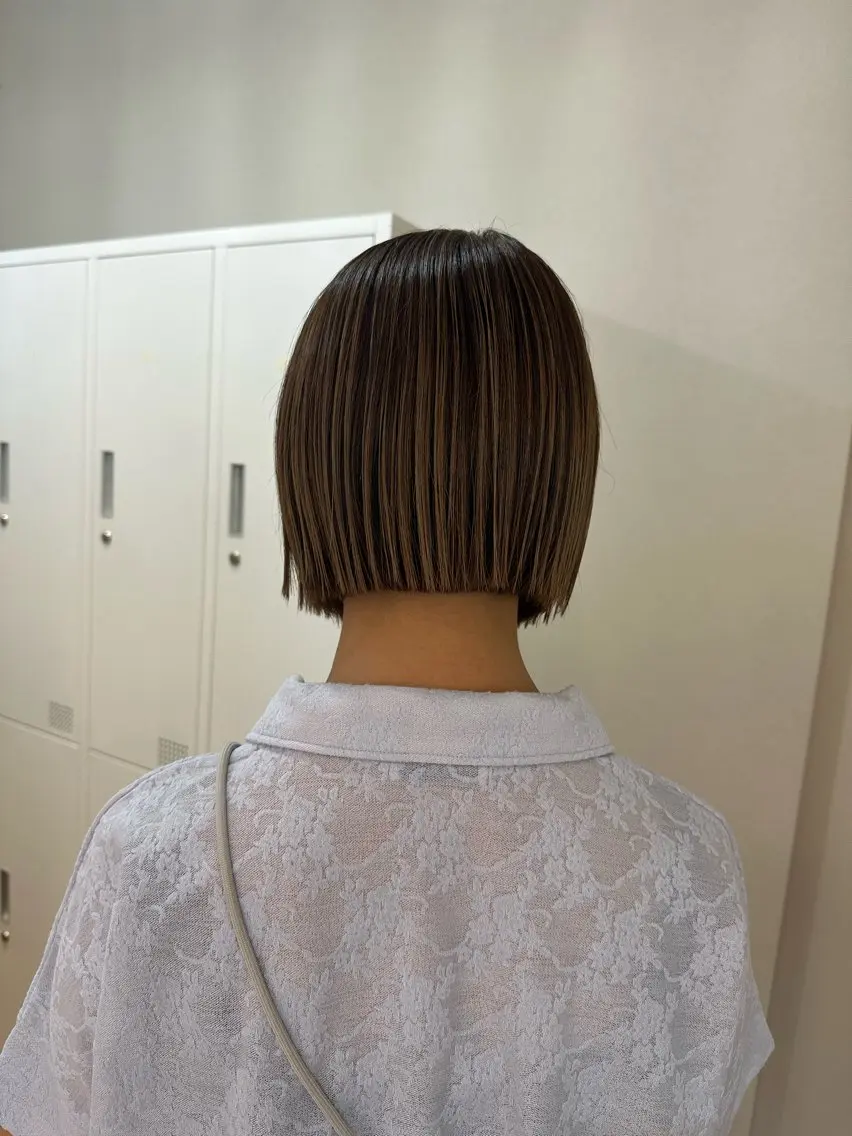 ショート カラー カット ヘアカラー ハマベ イクト FLORENのヘアスタイル