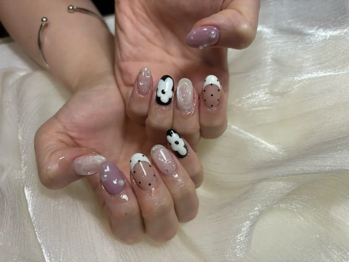 ネイル nail room aru.のネイルデザイン