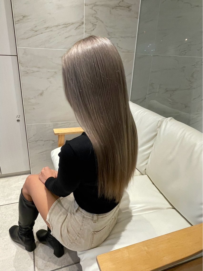 ロング カラー 松本 萌香のヘアスタイル