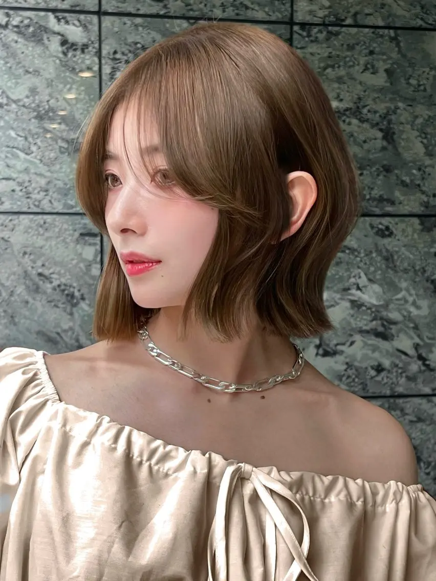 ショート カラー ベージュカラー ブリーチ 透明感カラー ブリーチなしカラー ボブ ボブ/レイヤーカット /表参道 yunaのヘアスタイル