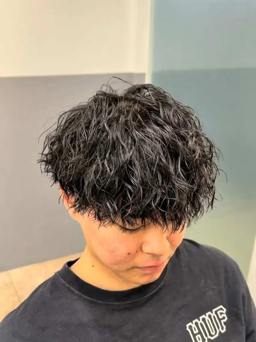ミディアム パーマ メンズ 阪田 集/メンズヘアのヘアスタイル