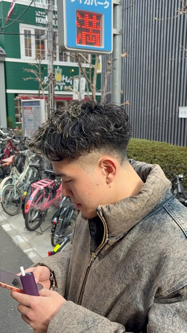メンズ フェードカット 青木 星翔のヘアスタイル