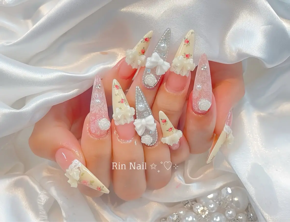 ネイル チークネイル 長さ出し フラッシュネイル フレンチネイル ガーリー ハンドネイル Rin Nail 新大久保店のネイルデザイン