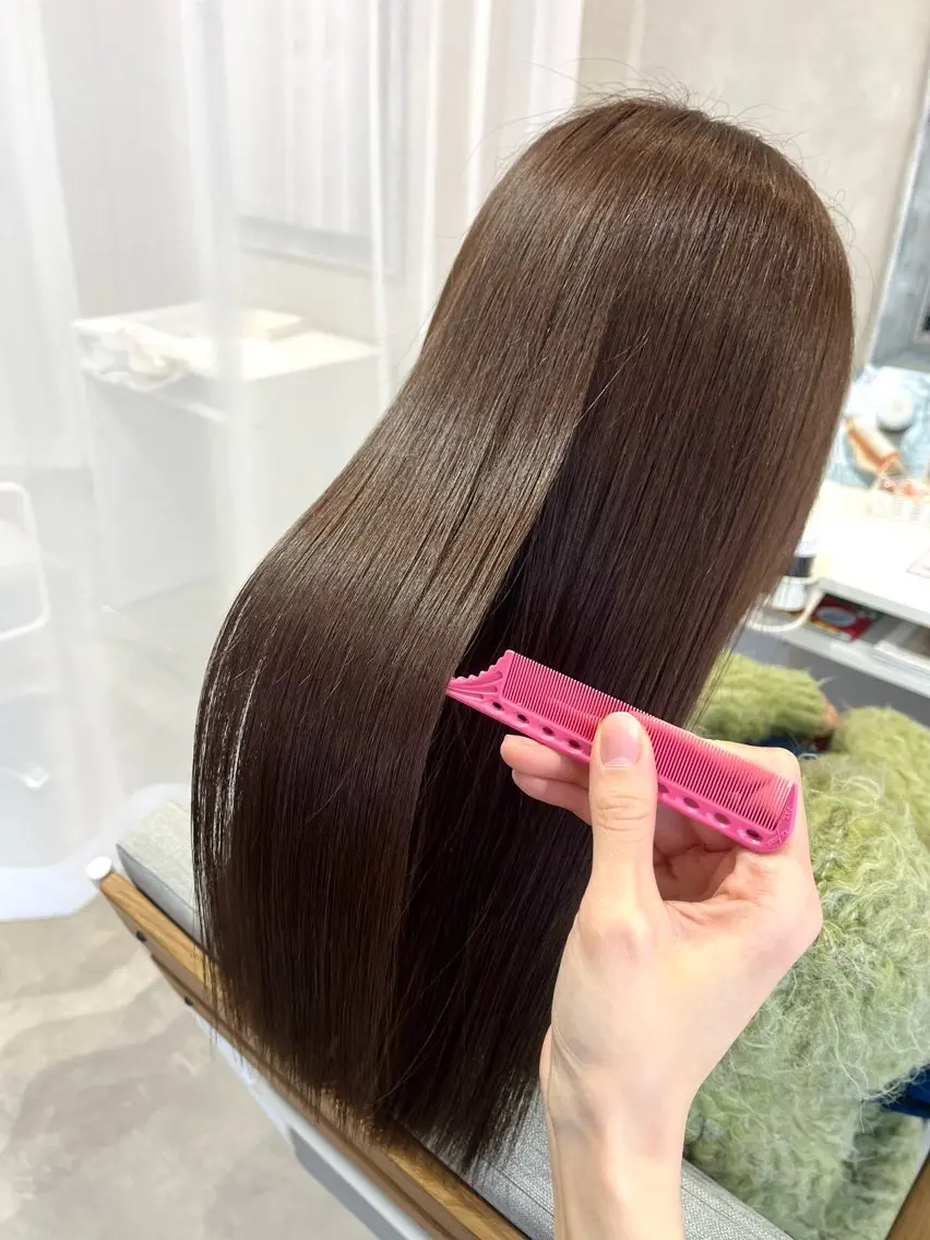 カラー ヘアカラー トリートメント 森 愛友のヘアスタイル