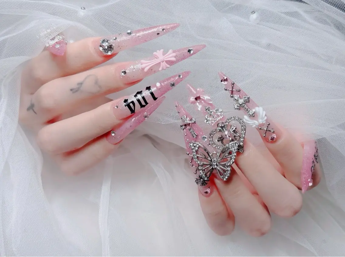 ネイル チークネイル 長さ出し フラッシュネイル フレンチネイル グラデーション ハンドネイル Lenie Nail Salonのネイルデザイン