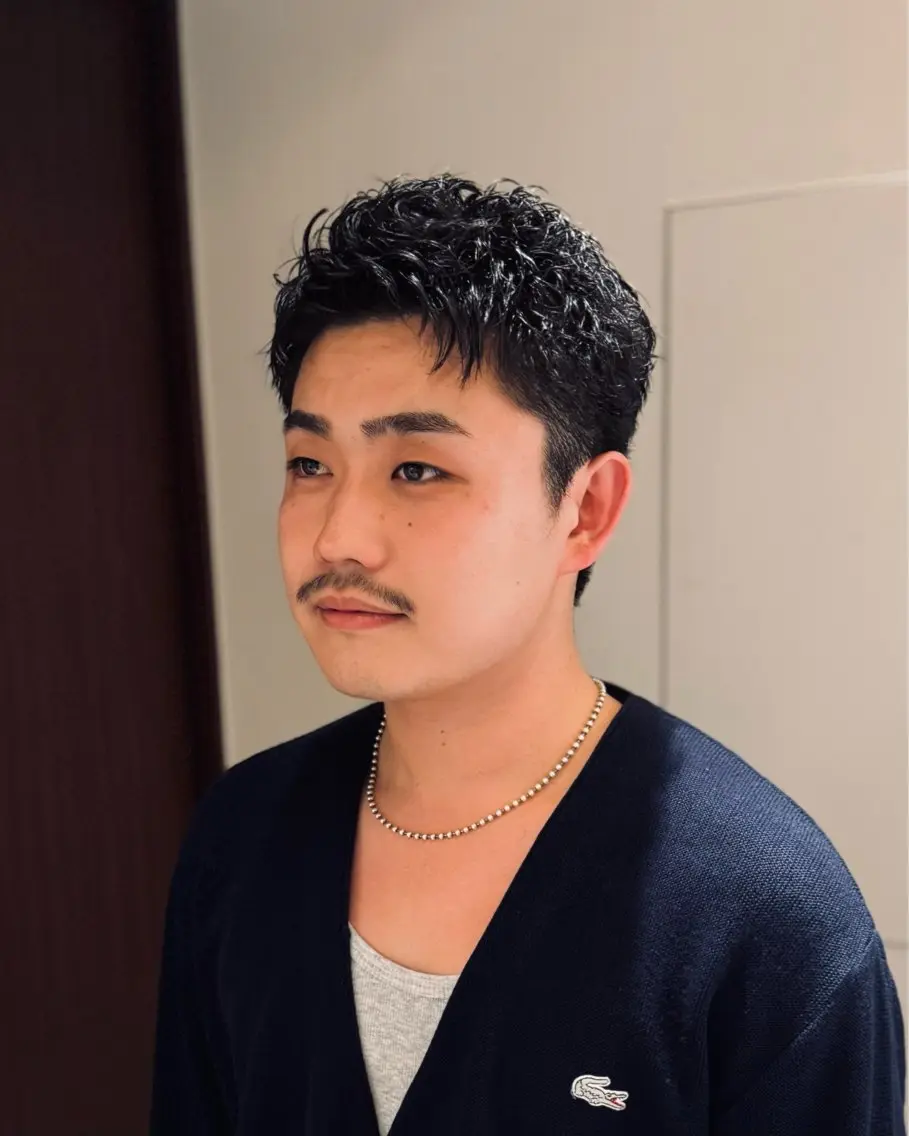 ショート パーマ メンズ ビジネス ショートヘア カット パーマ ラフショート メンズパーマ 丸山のヘアスタイル