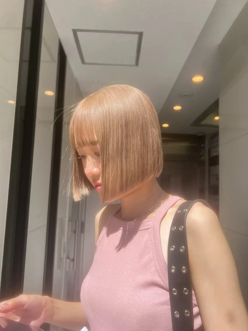 ショート カラー ヘアカラー トリートメント ハイトーン&髪質改善 &韓国エクステ🤎のヘアスタイル
