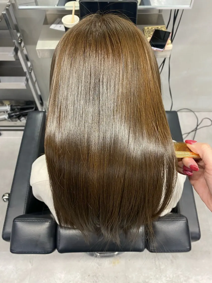 セミロング カット ヘアカラー トリートメント 艶髪/縮毛矯正 🫧辻野海羽のヘアスタイル