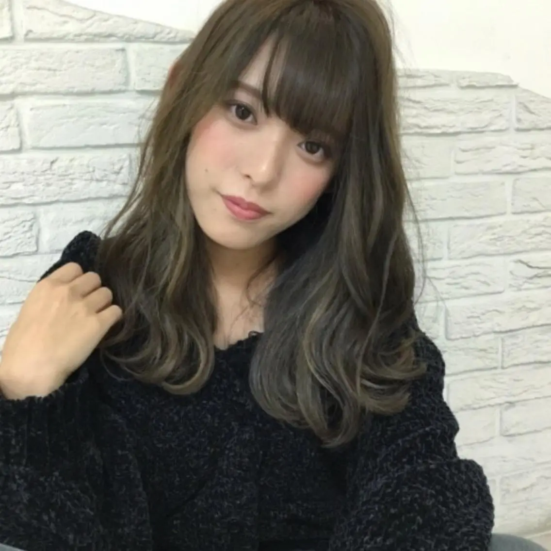 セミロング 🇰🇷韓国風艶髪✨ 髪質改善 倉岡しおんのヘアスタイル