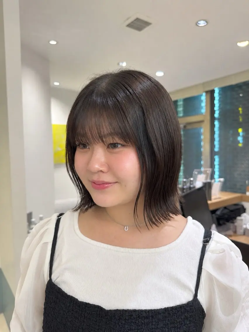 セミロング ヤスマルユイカ 髪質改善/透明カラーのヘアスタイル