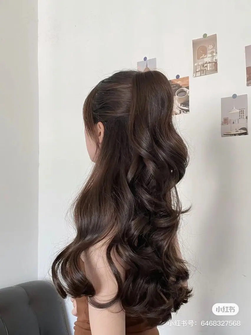 ロング カラー ヘアアレンジ レイヤー×透明感カラ ーHAYATOのヘアスタイル
