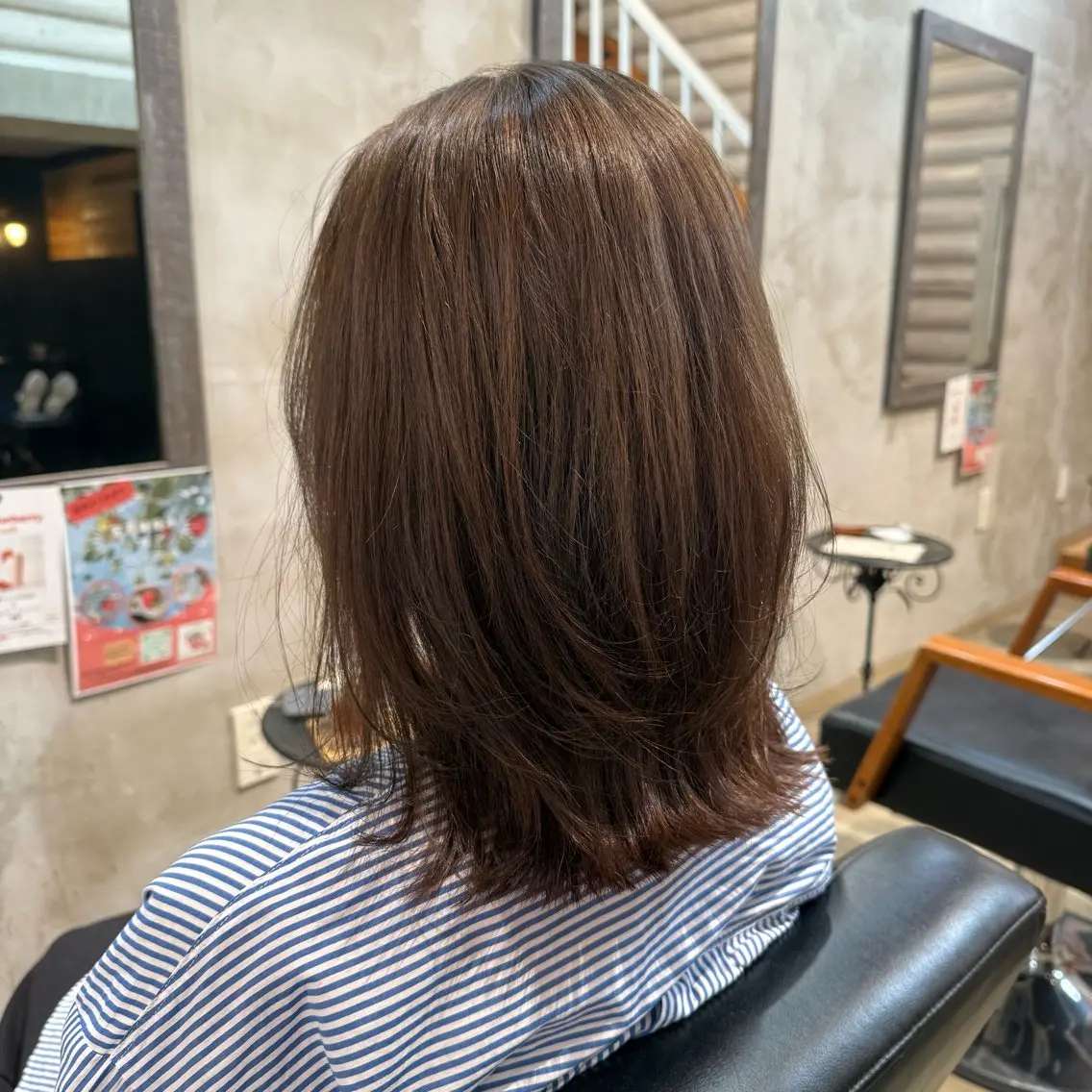 セミロング レイヤーカット カット 辻 里奈のヘアスタイル